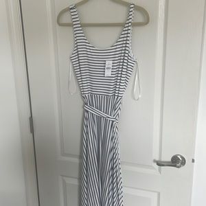 NWT a dark navy white loft dress
